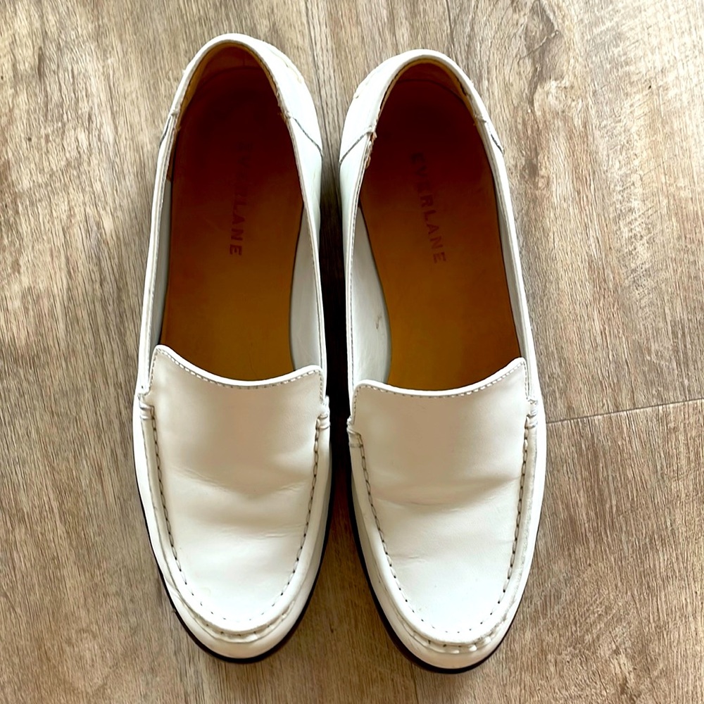 Everlane white loafers Size 6.
